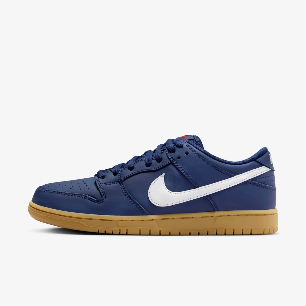 Nike SB Dunk Low Pro ISO