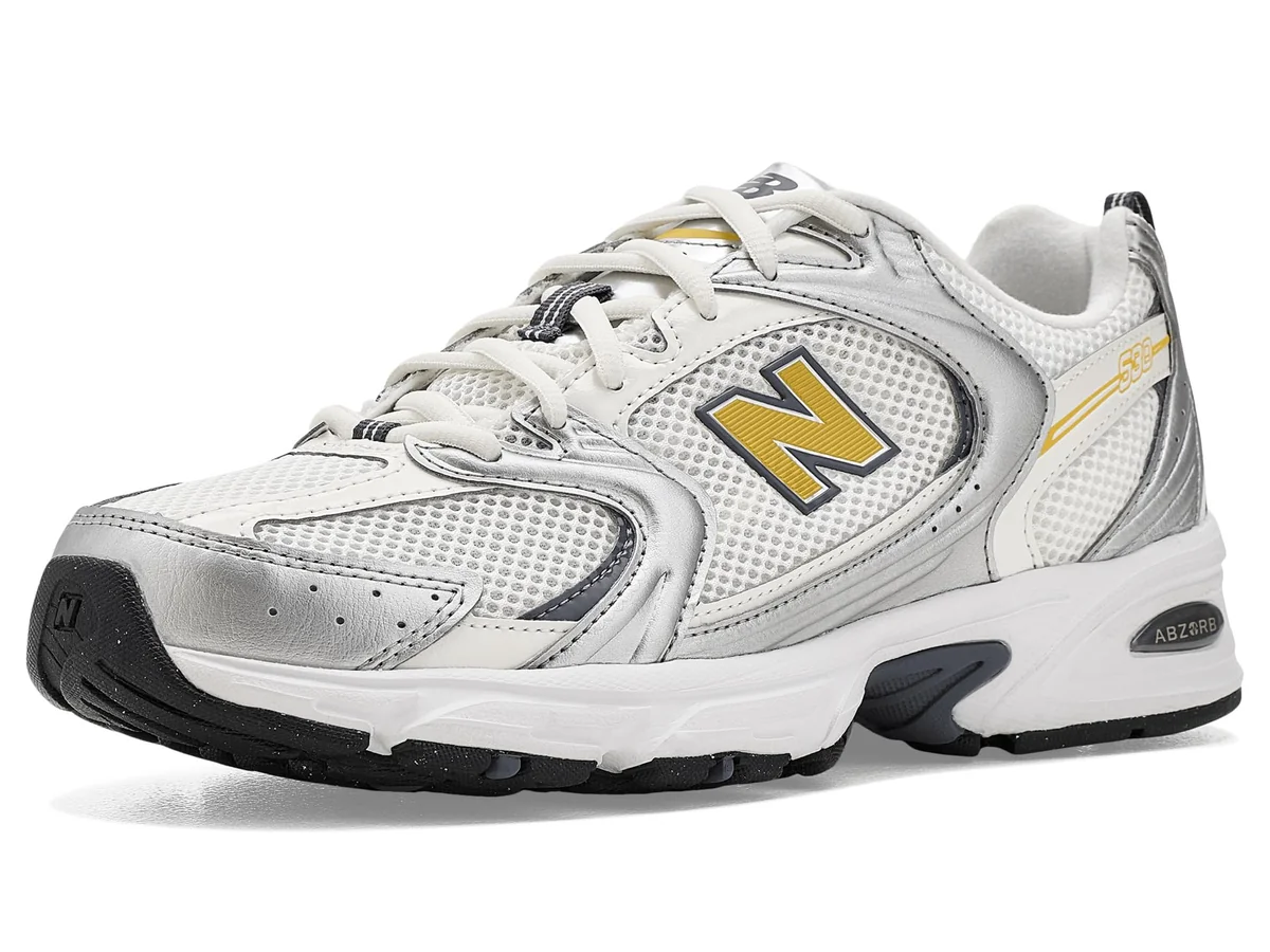NB 530, CORREEEEE 🆘🆘 Tênis New Balance 530 Unissex - Prata/bege