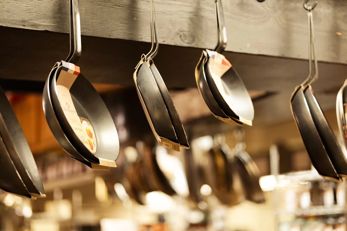 Panelas de inox, antiaderente e cerâmica: qual faz mais sentido para cada tipo de cozinha