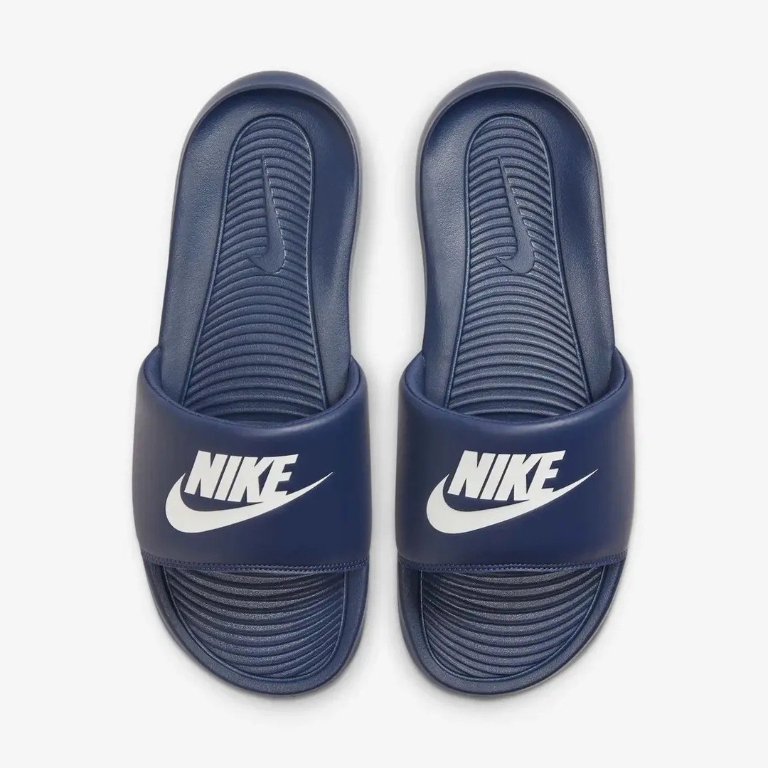 ✨ Chinelo Nike Victori One Masculino