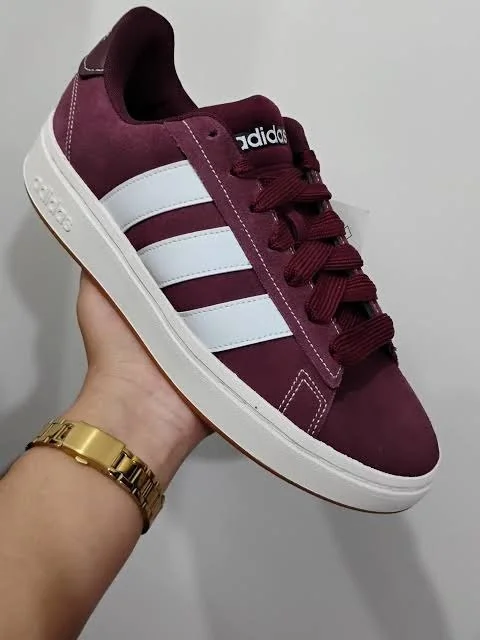 ✨ Tênis Masculino Grand Court Alpha 00s adidas Maroon/ftwwht/gum10 Lisa 41 Br