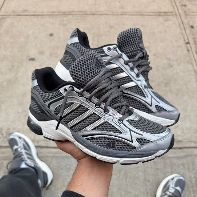 ✨Tênis Adidas Spiritain 2000