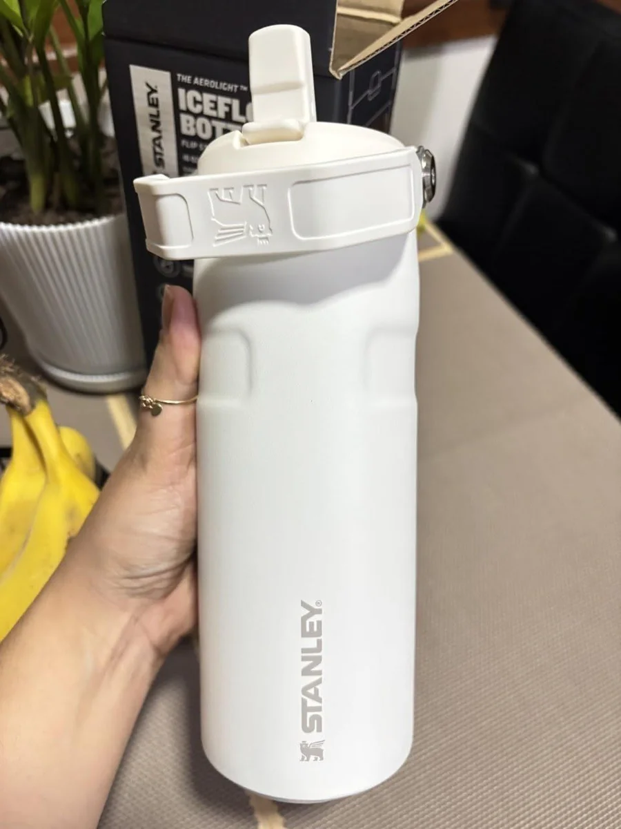 ✨ Stanley - Garrafa de Água Aerolight Flip Straw, Canudo Integrado, Abertura Grande, Aço Inoxidável Leve, 473ml Frost